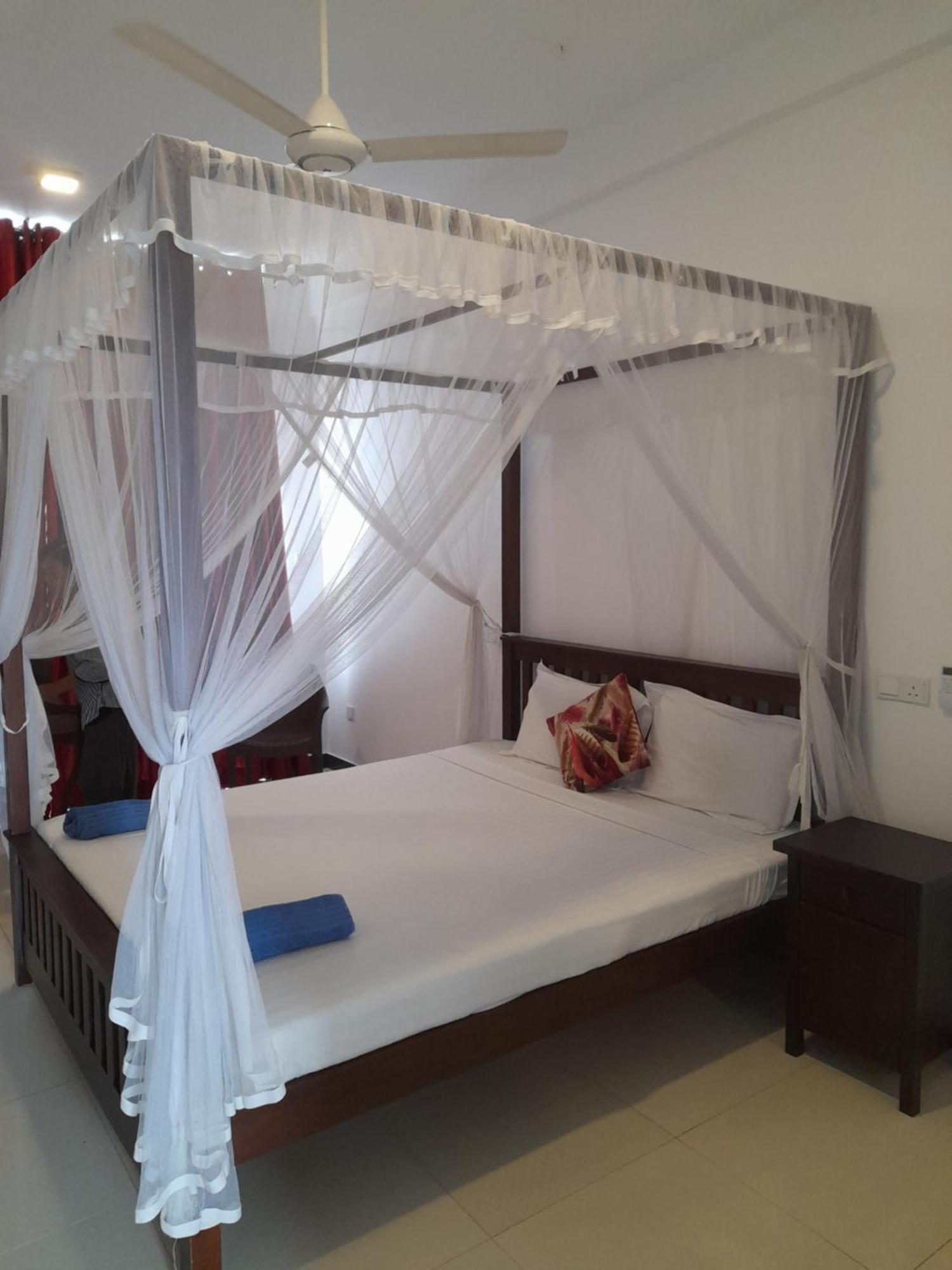 Hotel Marine At Negombo Beach Exterior foto