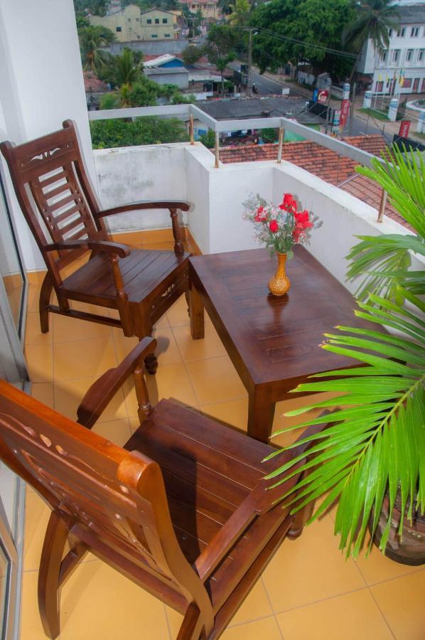 Hotel Marine At Negombo Beach Exterior foto